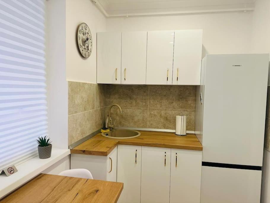 Cozyapartment14 Rosu Экстерьер фото